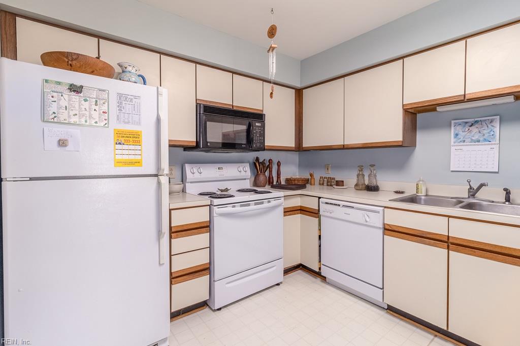 393 River Forest Road