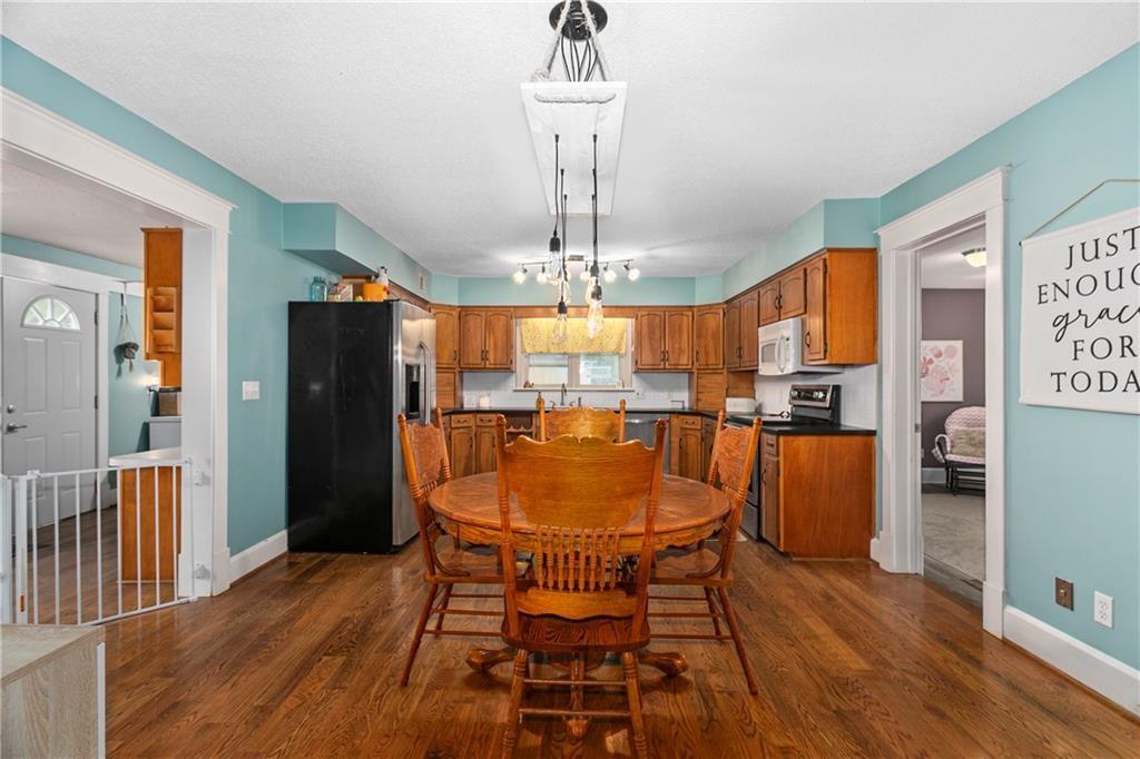 15975 Chieftain Road