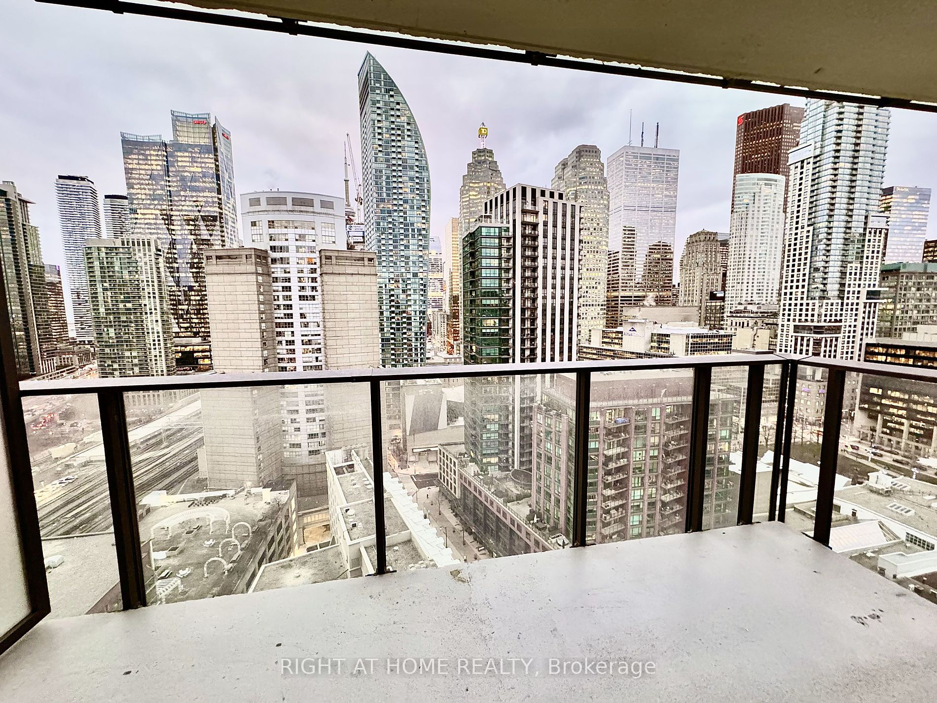 2A Church St St 2206