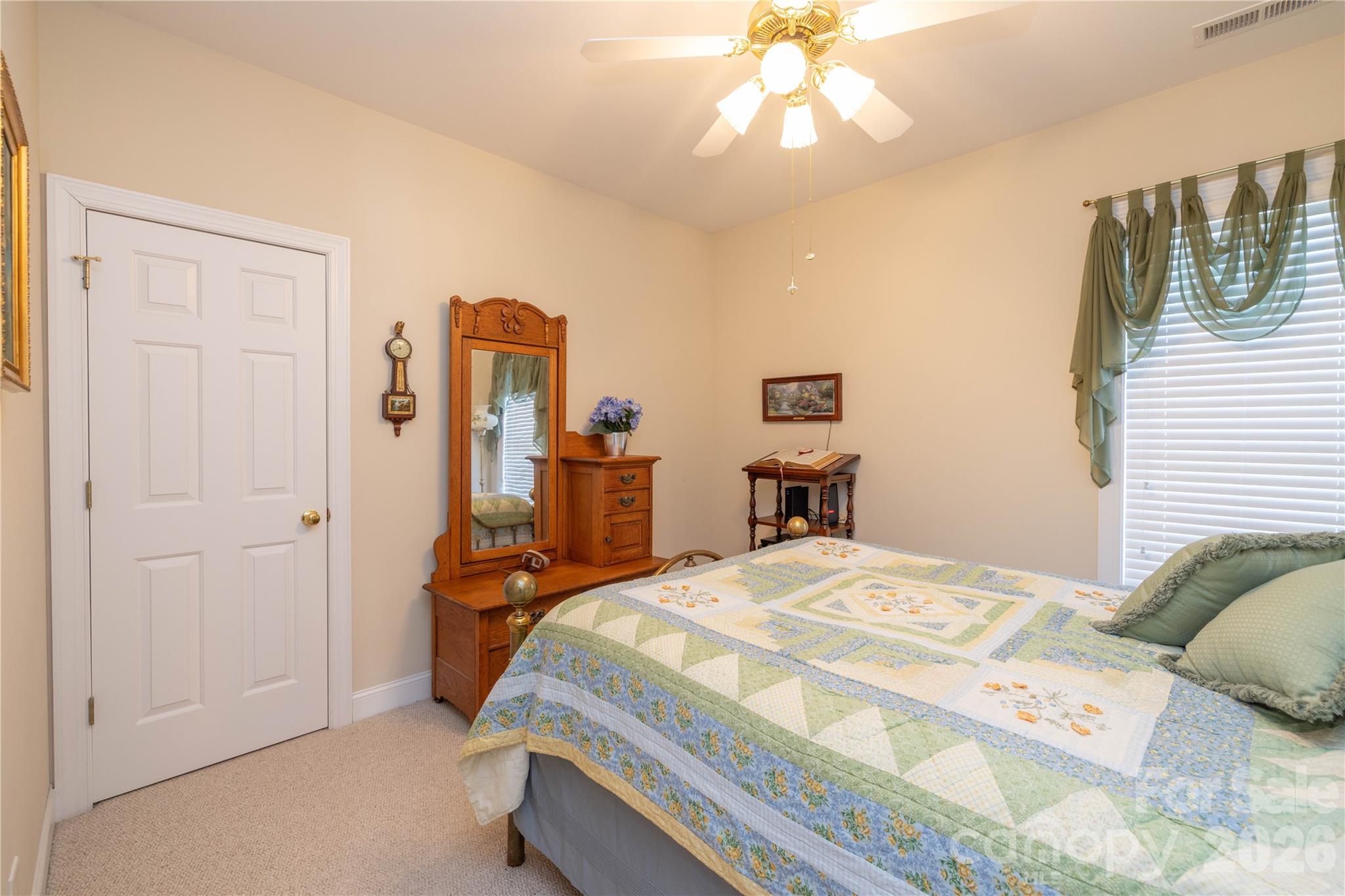 10806 Willow Oak Road