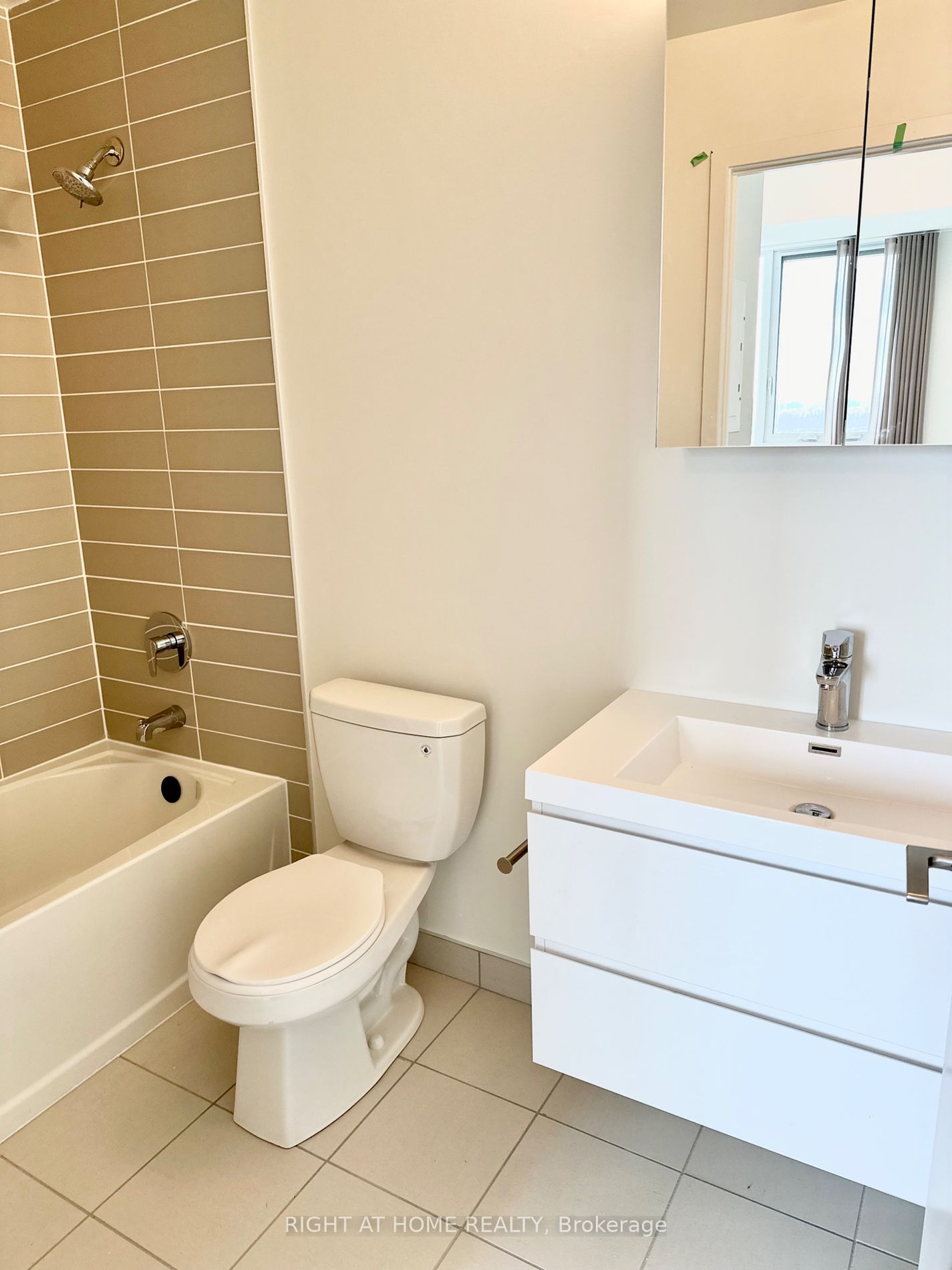 8119 Birchmount Rd A1326