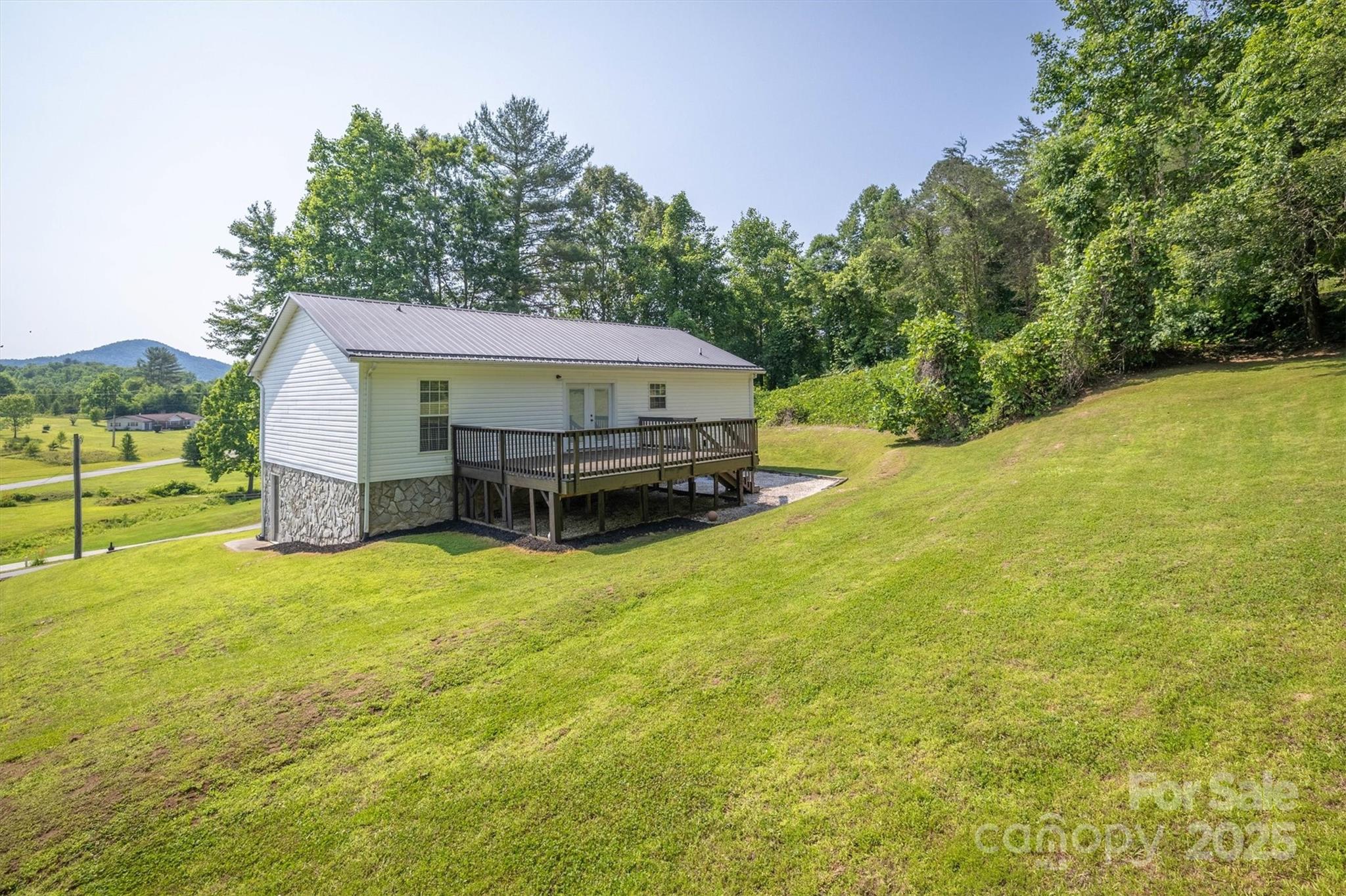 905 Severt Circle