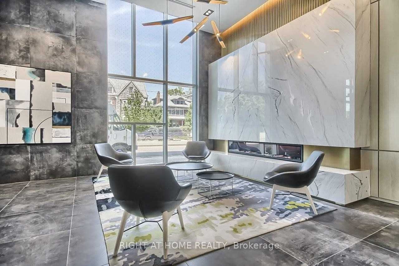 223 W St Clair Ave 507