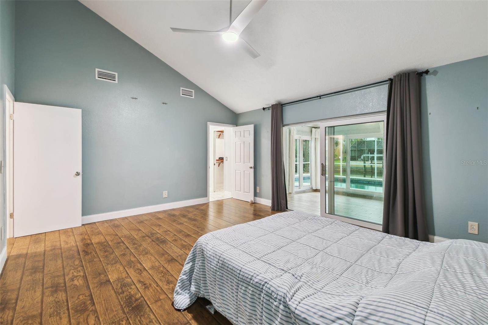 6109 Schooner Way