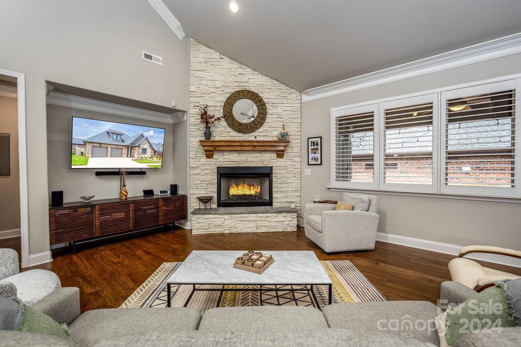 1446 Spring Ridge Lane