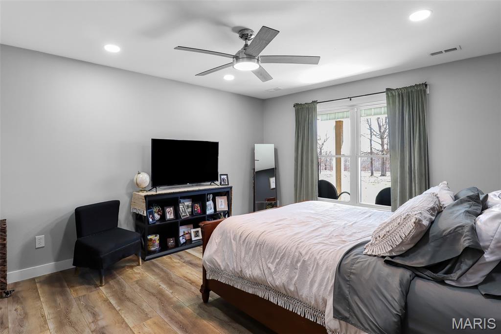 2101 Madison 9236