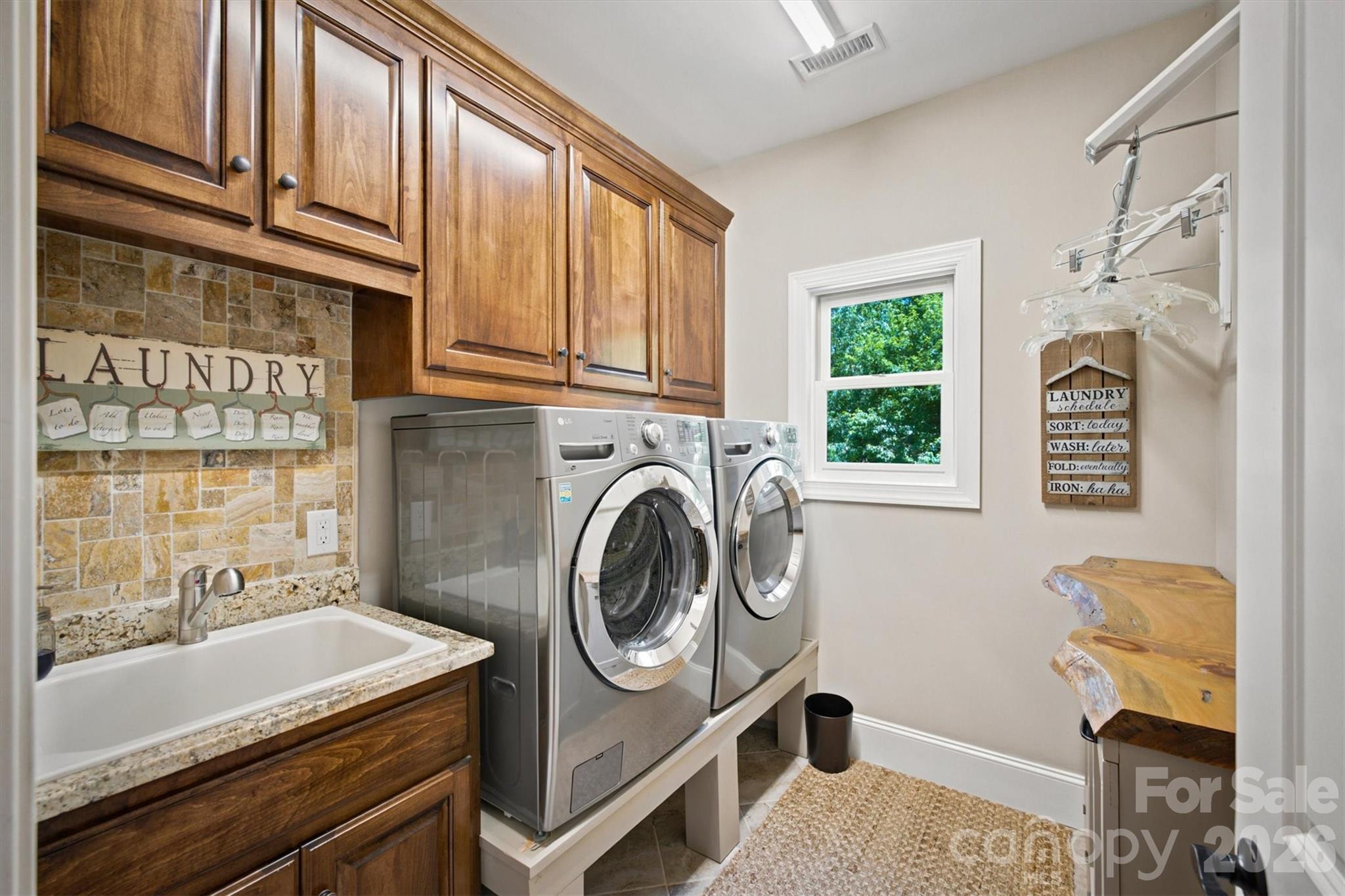1167 Johns Ridge Parkway