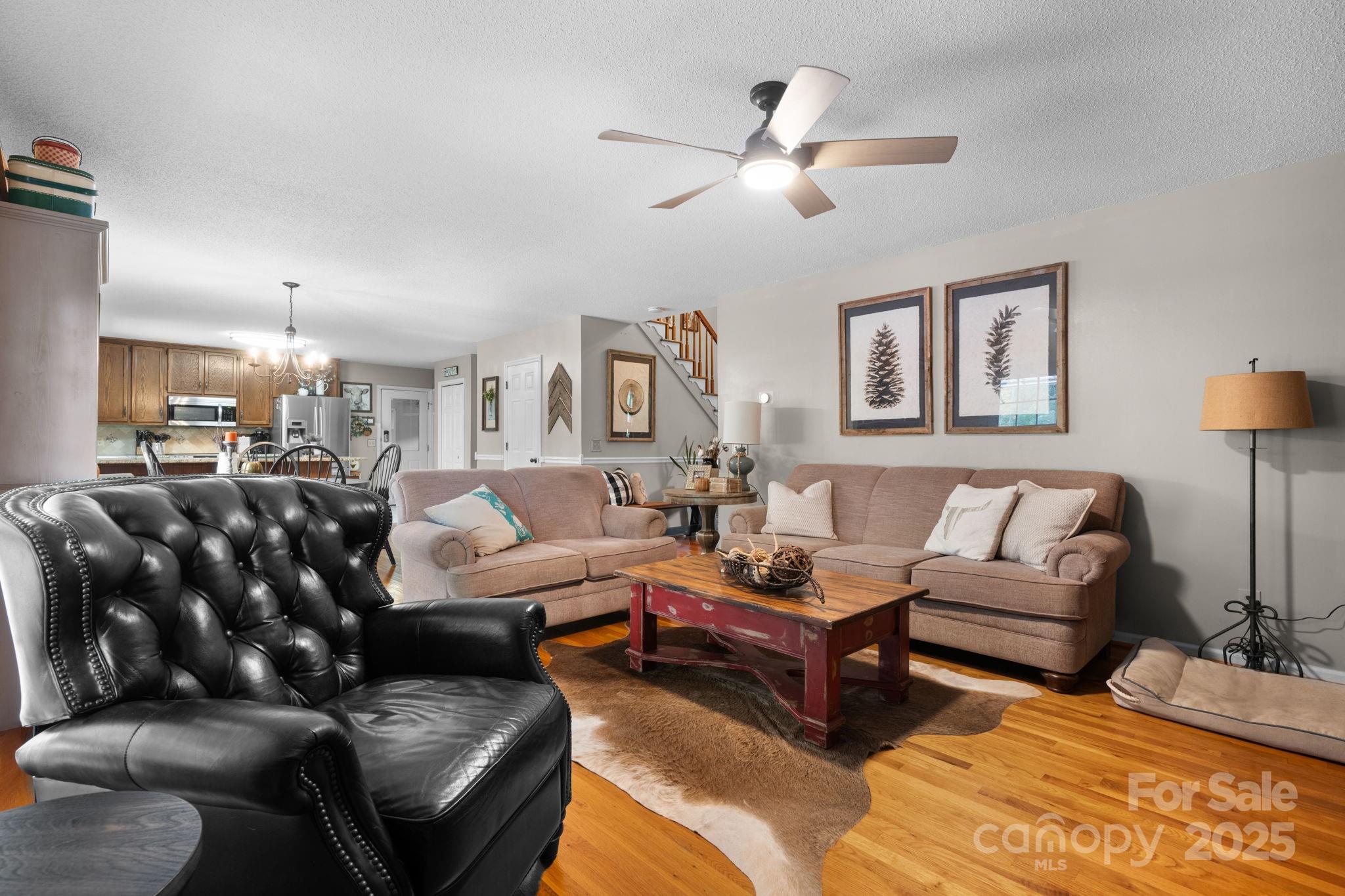 302 Redwood Place