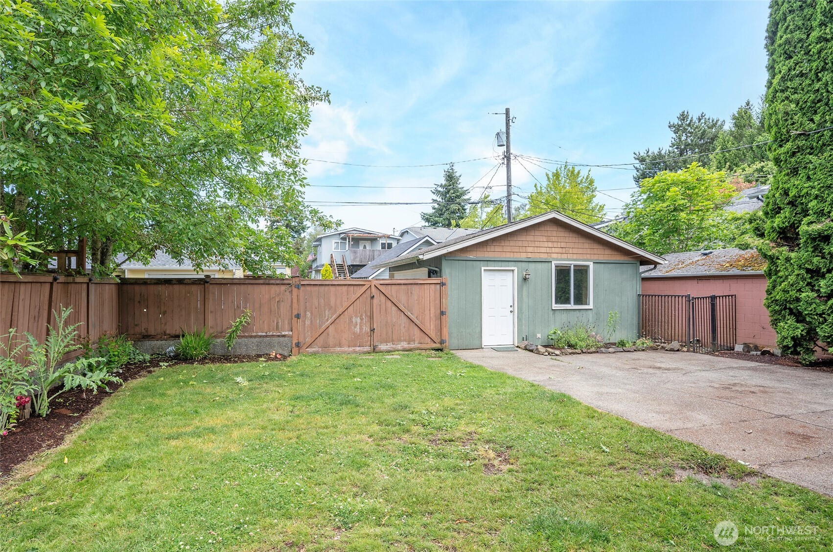 2909 N 7th Street