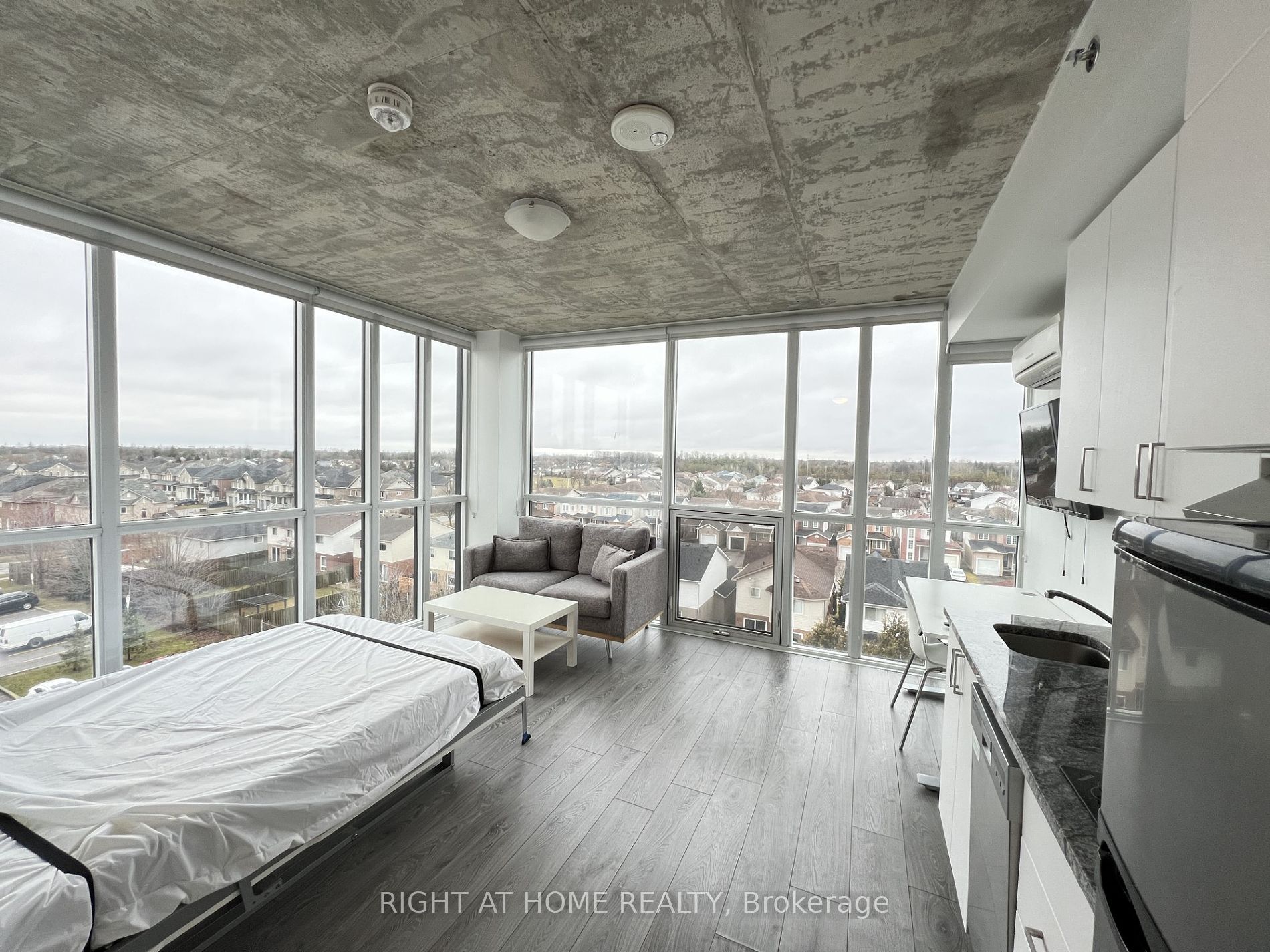 1900 N Simcoe St 508