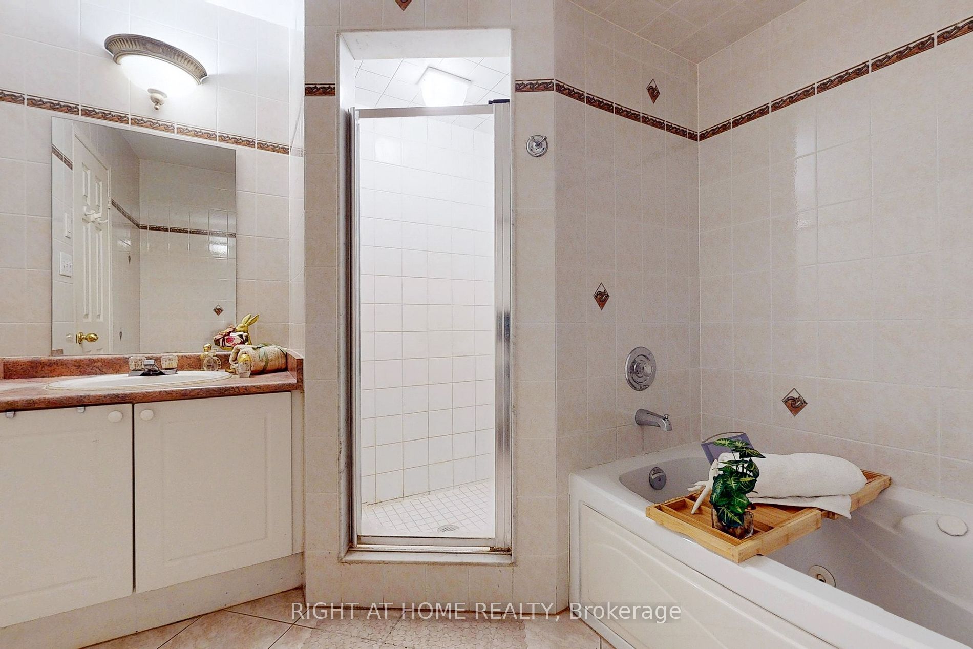 2370 W Britannia Rd 7