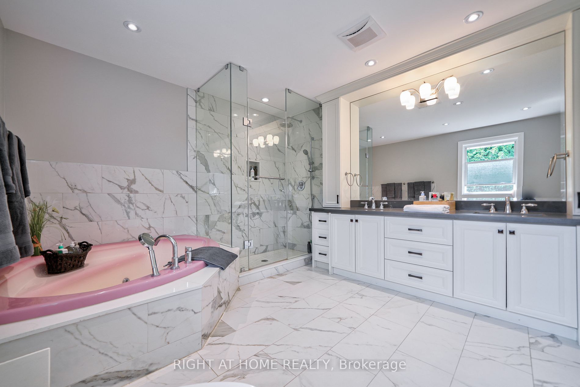 28 Cachet Pkwy