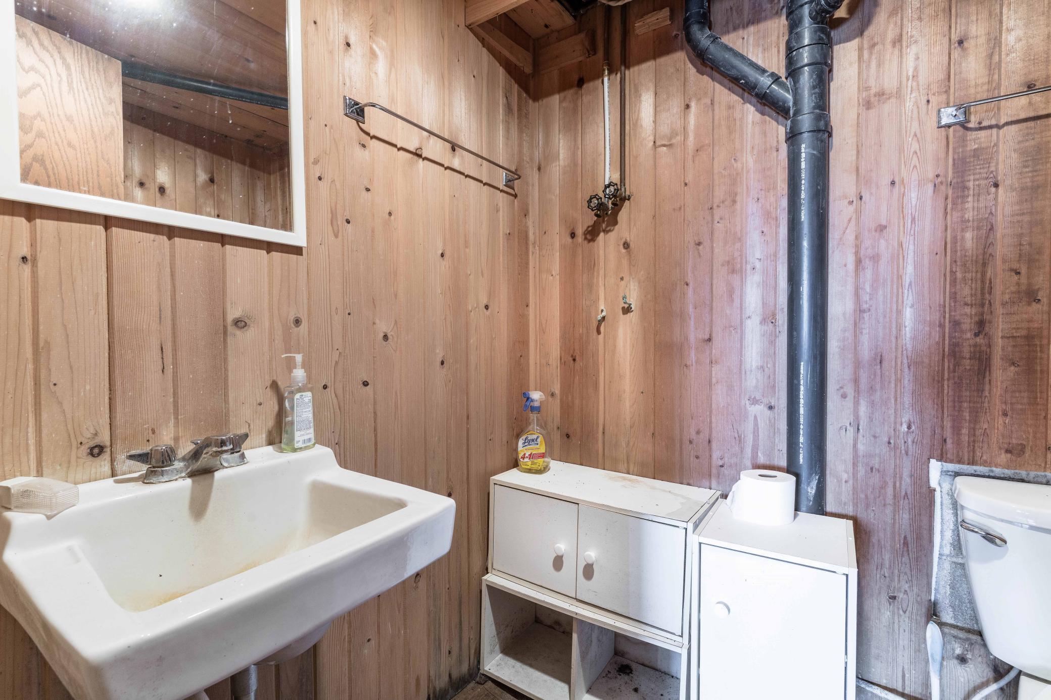 39060 Peninsula Lane