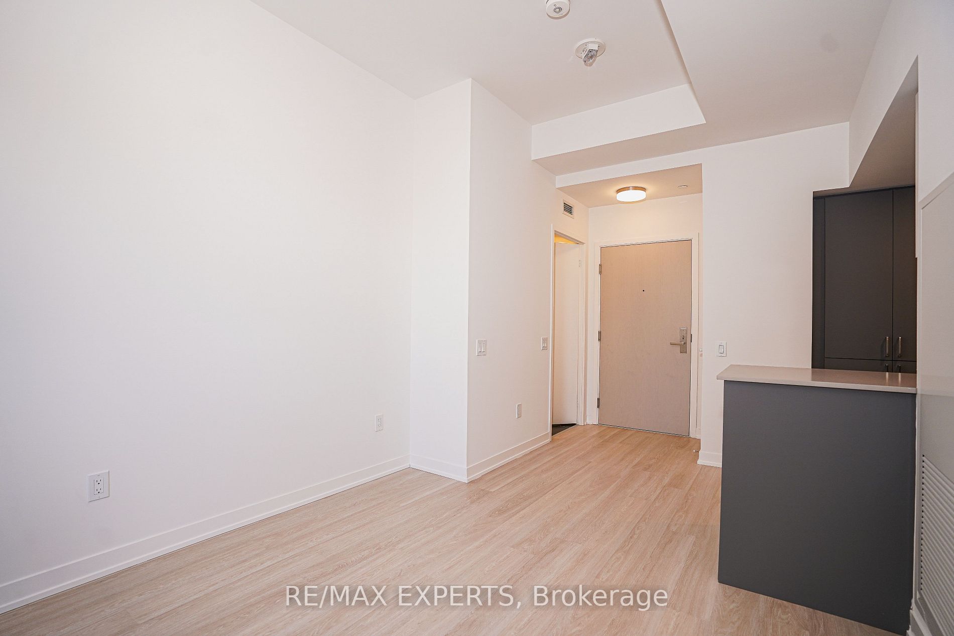 500 Wilson Ave 532
