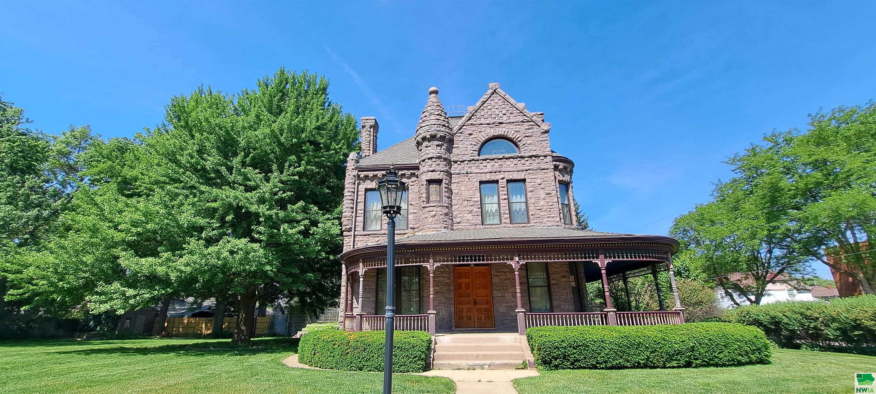 1721 Rebecca St Sioux City, Iowa, 51103