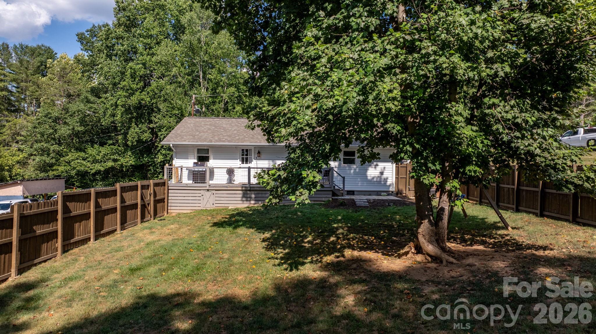 3691 Vantage Heights Circle