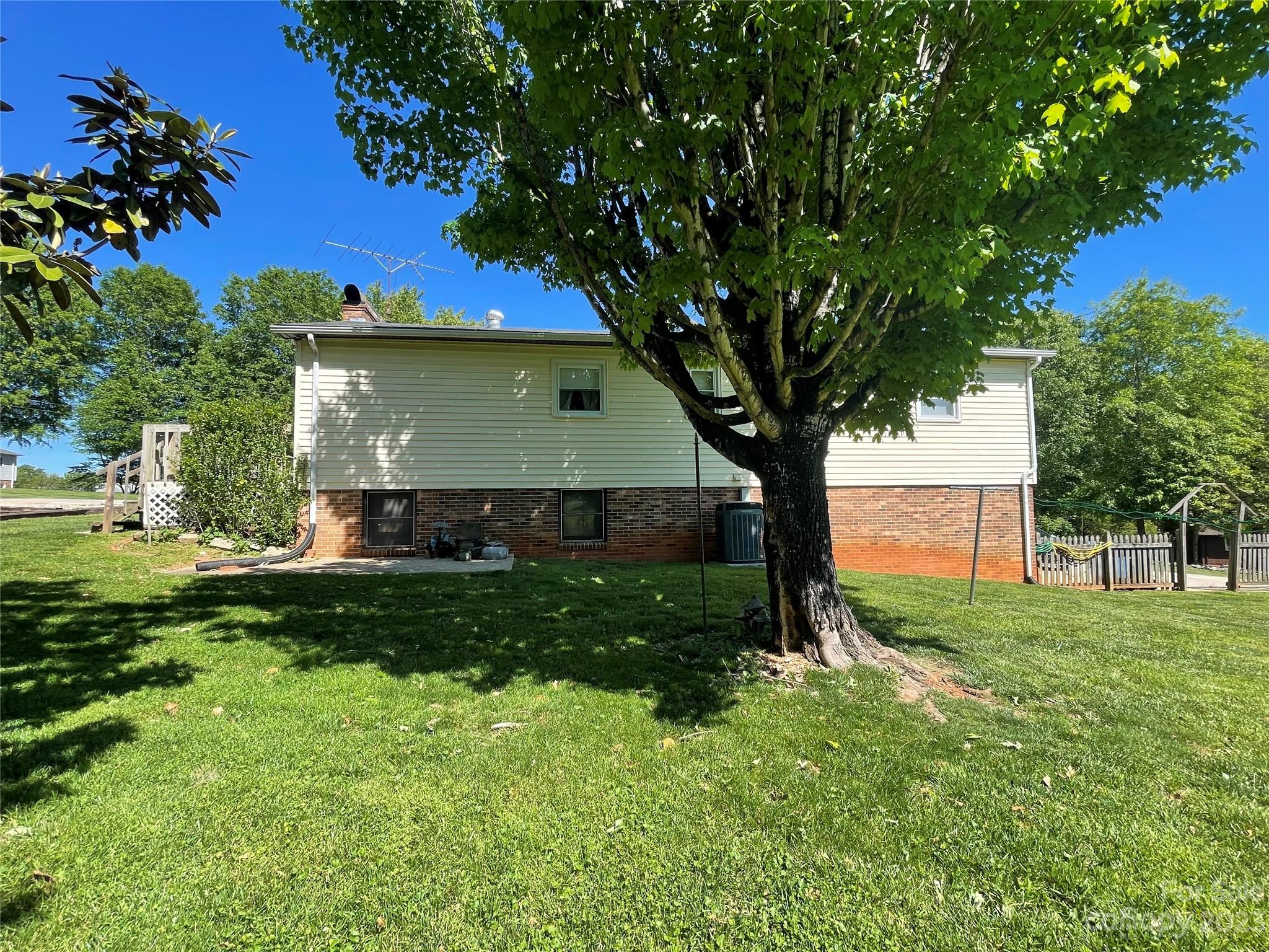 2541 Brentwood Circle