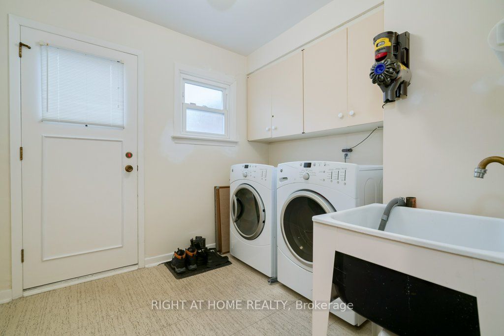 7 Sandbourne Cres