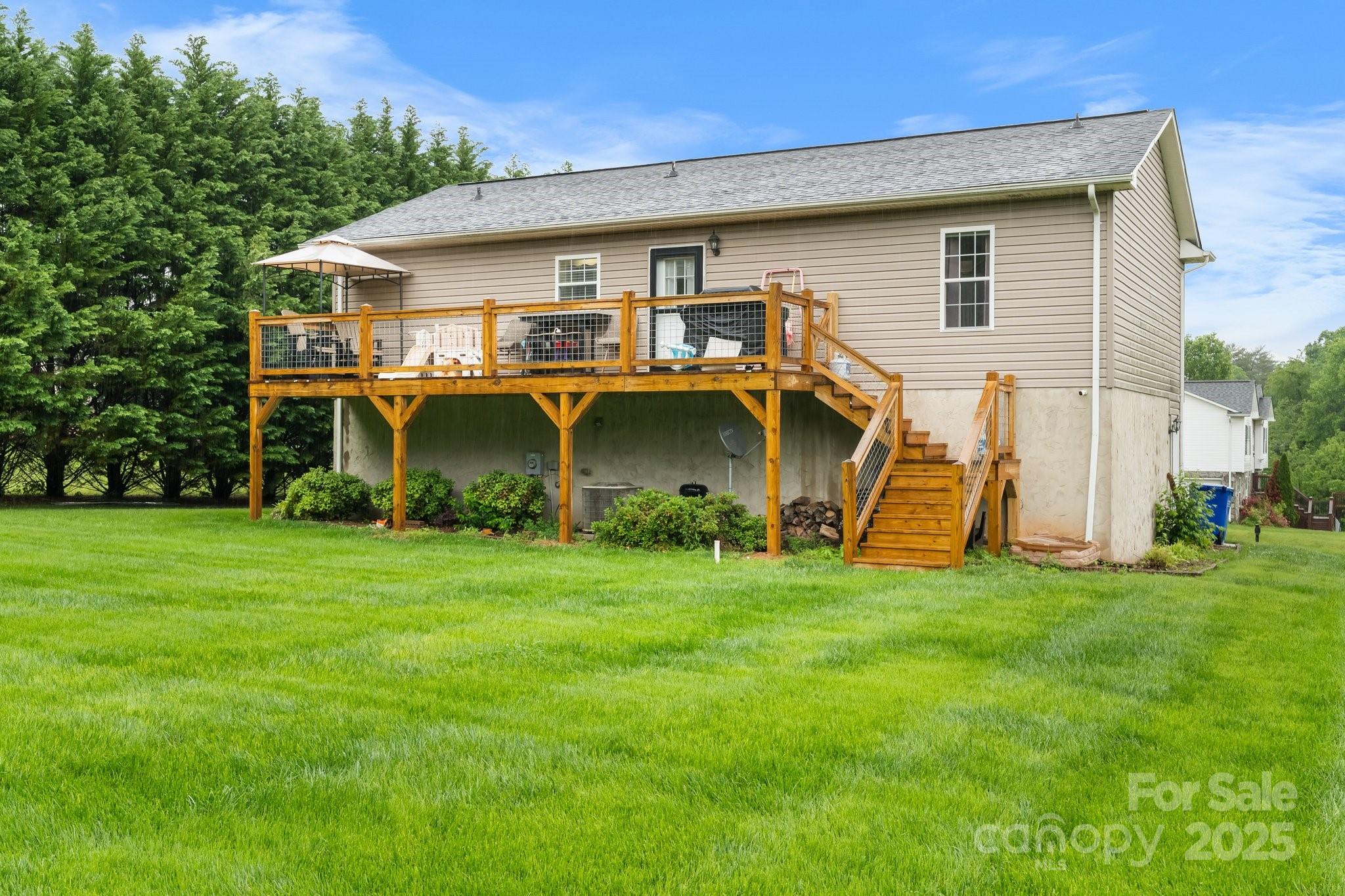 3311 Lilac Lane