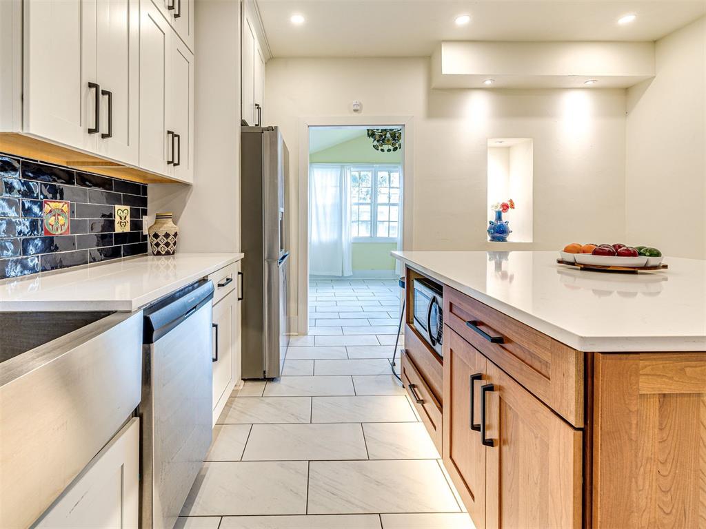 701 NW 21st Street