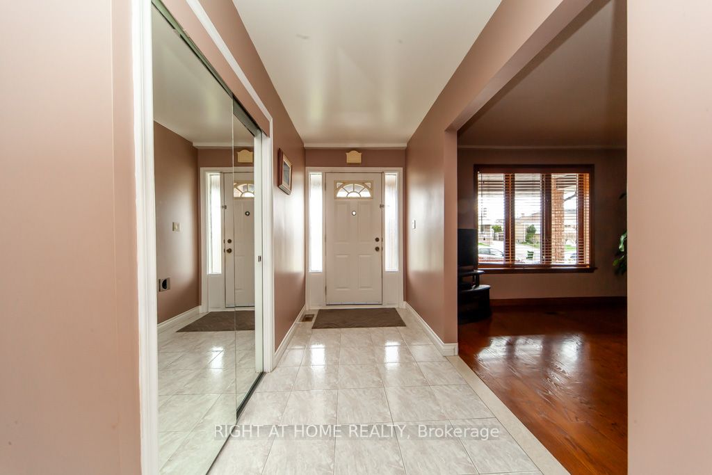 18 Palamar Rd