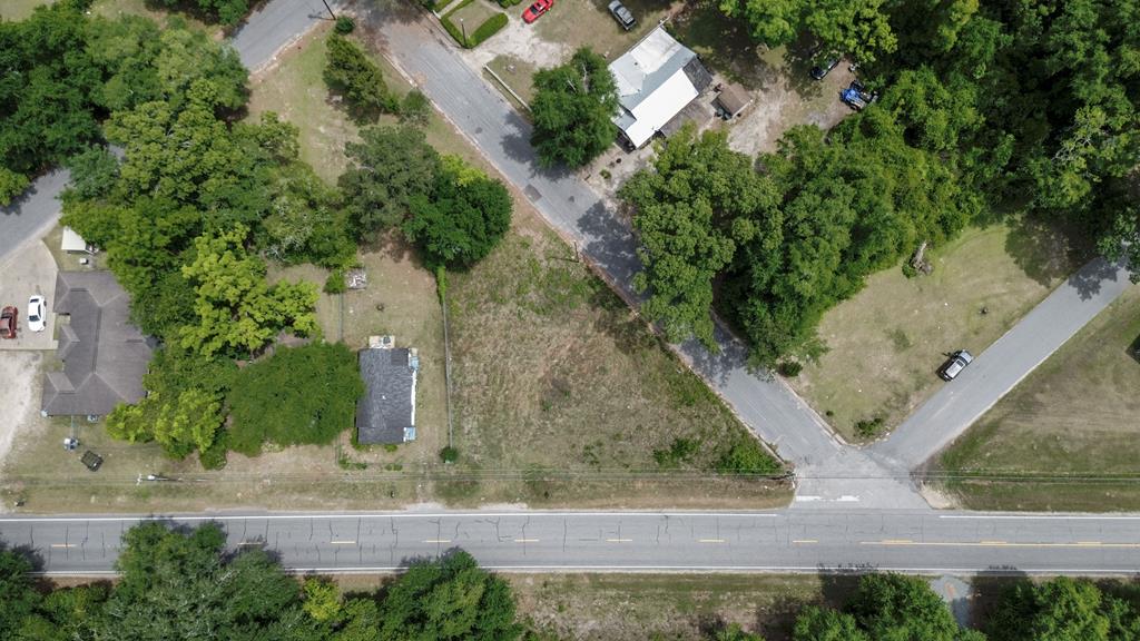 This .12-acre residential lot in Bainbridge is uniquely shaped and perfectly suited for a home build or creative development project. With its triangular layout and desirable location, this property offers a great opportunity for first-time builders, downsizers, or investors looking to add to their portfolio. Public utilities are nearby, making it a practical option for future construction.  Affordable, functional, and full of potential—bring your vision and make it your own!
