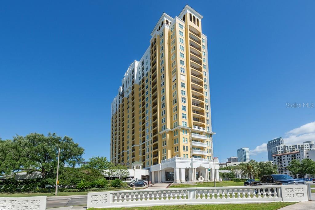 345 Bayshore Boulevard 1803