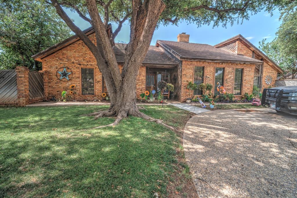 4013 Angelina Dr