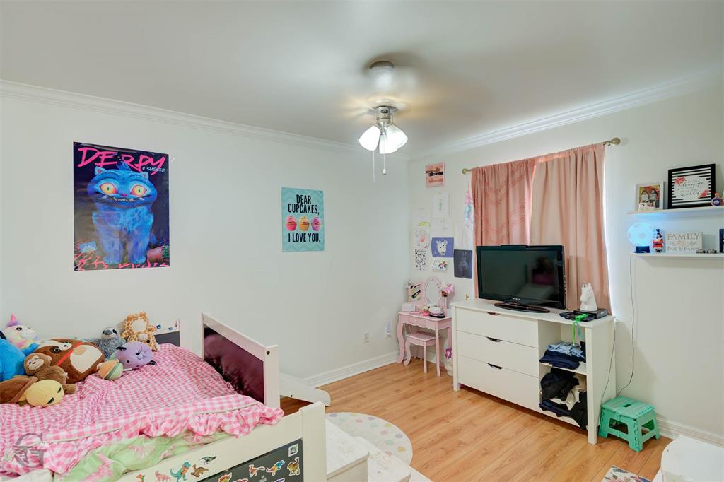 5861 Bluebonnett Drive