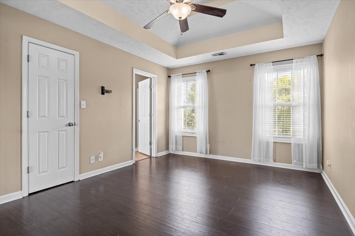 1613 Broad Cir