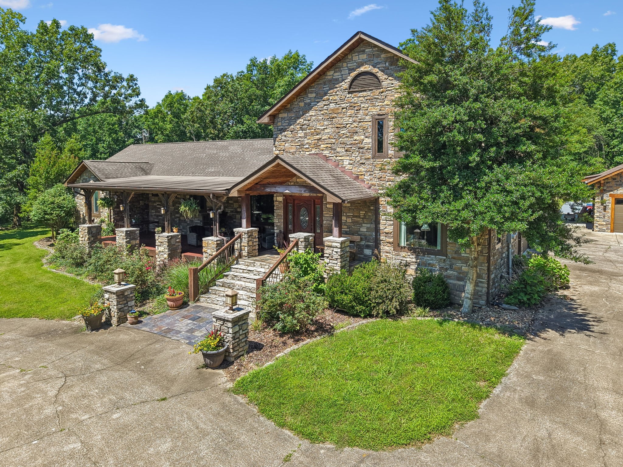 95 Bowman Ct