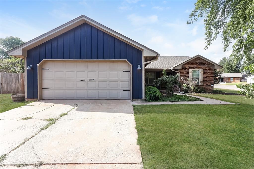 Beautiful 3-bedroom, 2-bathroom home located in the desirable Chisholm Lake Addition within the Edmond School District. This home features solid surface floors throughout, a fireplace in the living room, and many other updates throughout. Enjoy the covered front patios, a fully fenced backyard, and a spacious 2-car garage. A perfect blend of comfort and convenience in a great location—schedule your tour today! 

Tours: To ensure a secure process, please schedule tours and apply for our properties exclusively through the official Evergreen Live website. 

This home accepts Housing Choice Vouchers! Please ensure your Housing Voucher, RTA Packet, and Affordability Sheet (if applicable) is attached to your application as proof of income.  

This home is eligible for a cash security deposit alternative provided by Rhino, a provider of security deposit insurance solutions. This home accepts Housing Choice Vouchers! Approved animals incur a non-refundable pet fee of $300 per animal and a monthly pet rent of $35 per animal (subject to applicable law). Pet fees and pet rent do not apply to service or support animals. Please note that we have breed restrictions.