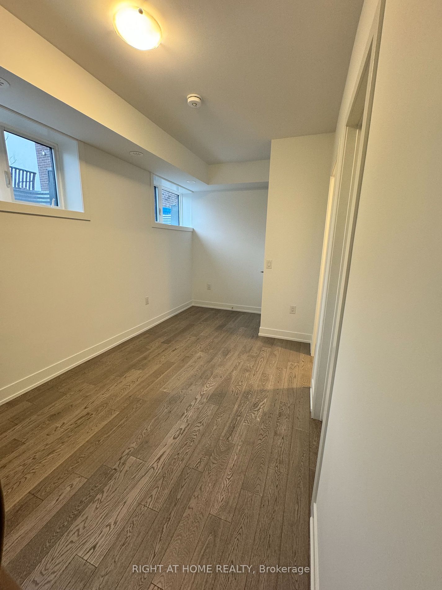 1085 Douglas Mccurdy Comm Rd 112