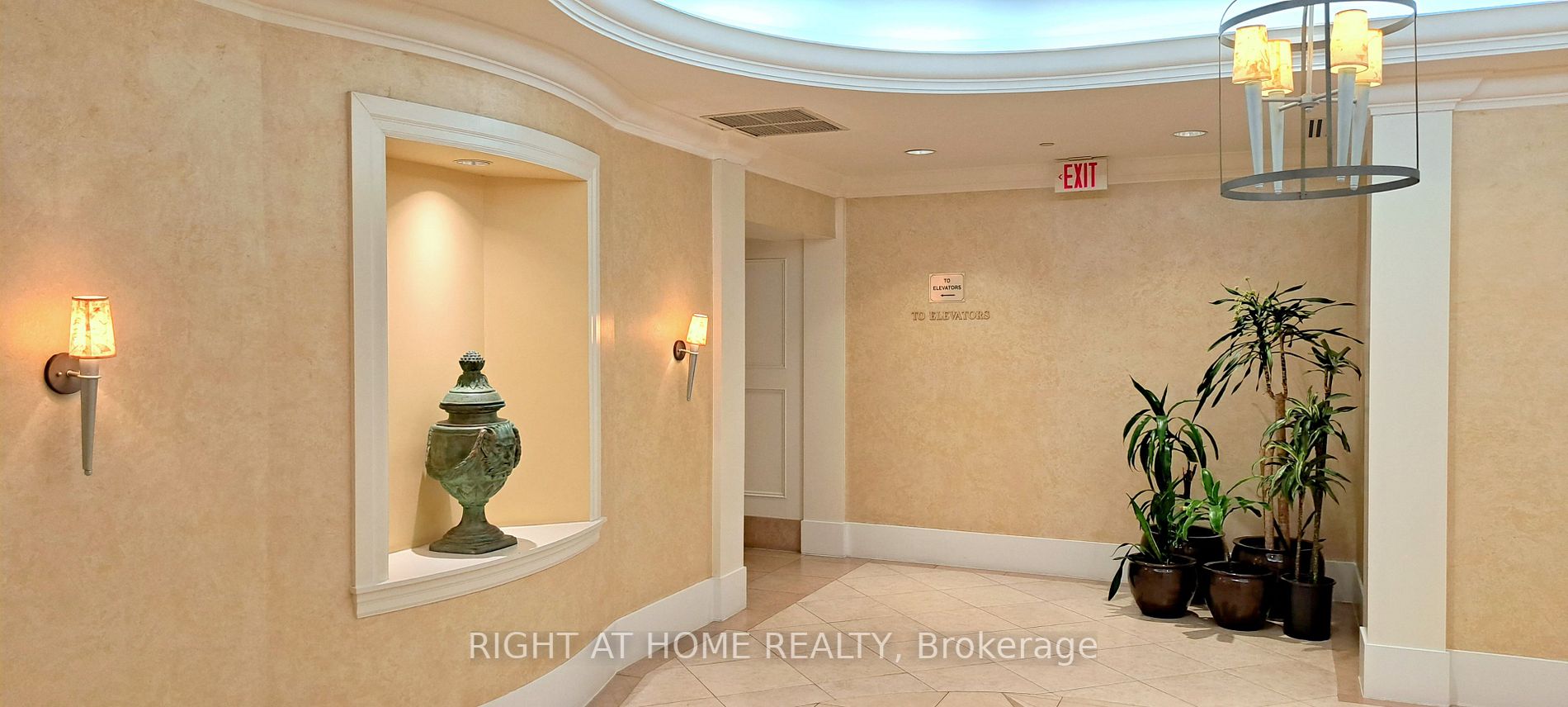 5229 W Dundas St 408