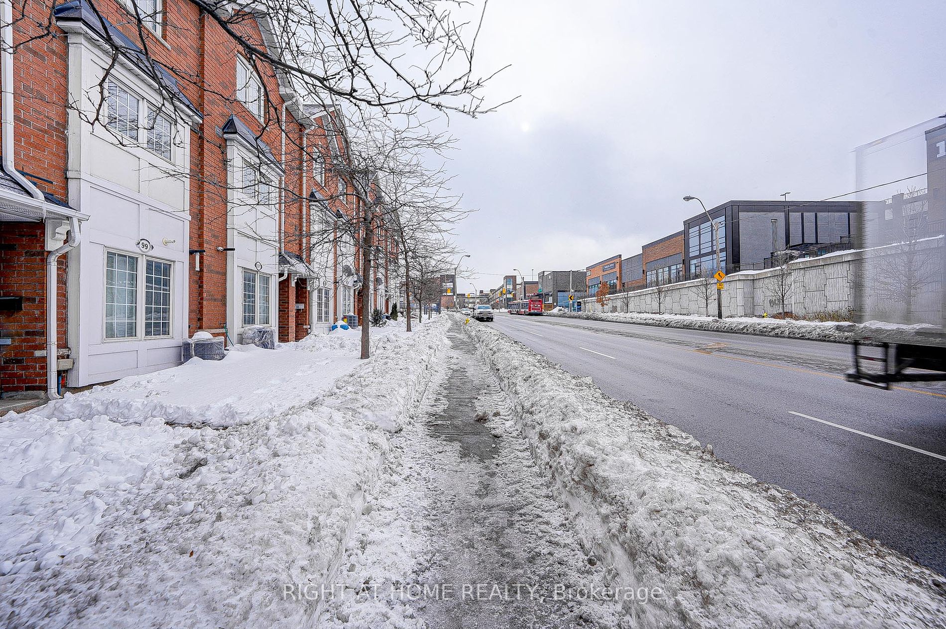 101 Weston Rd