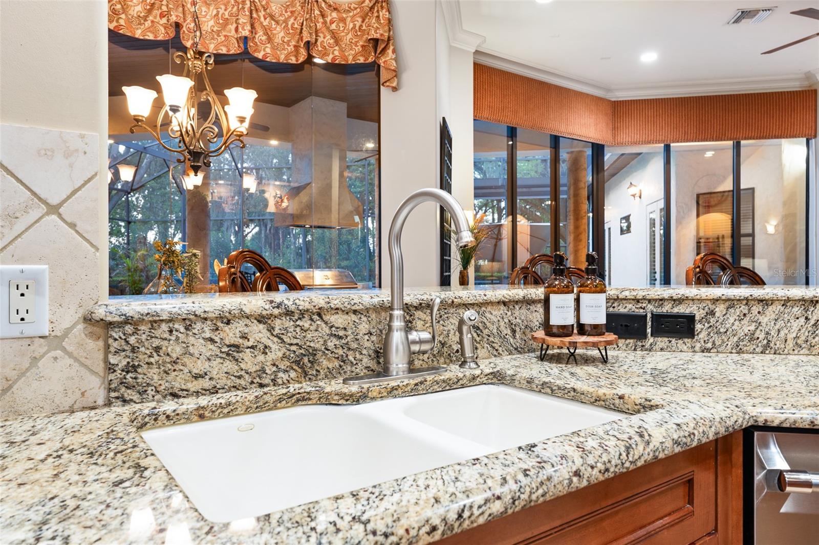 7341 Bella Foresta Place