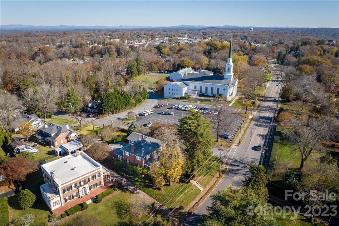 600 West Union Street