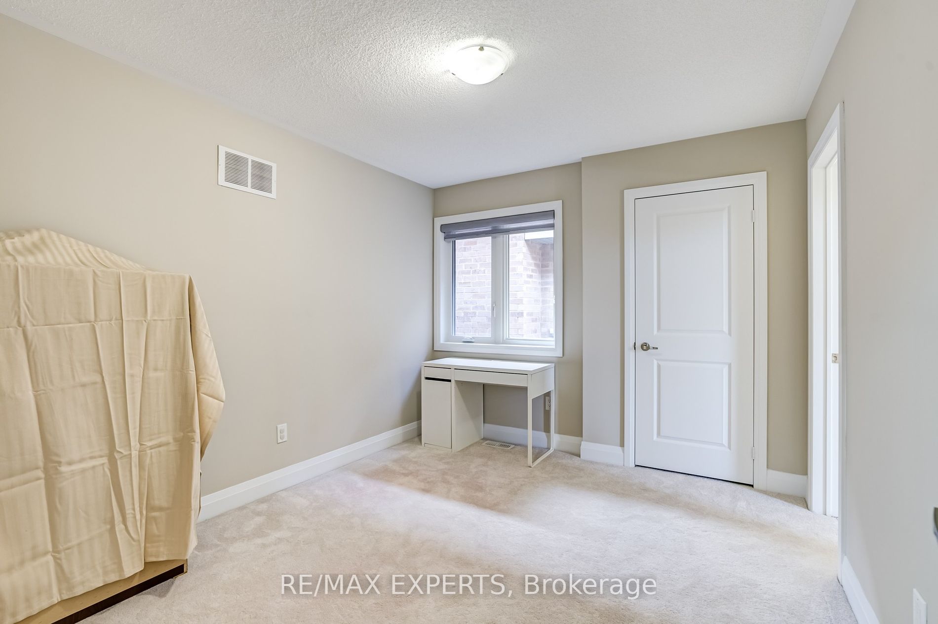 58 Frank Kelly Dr