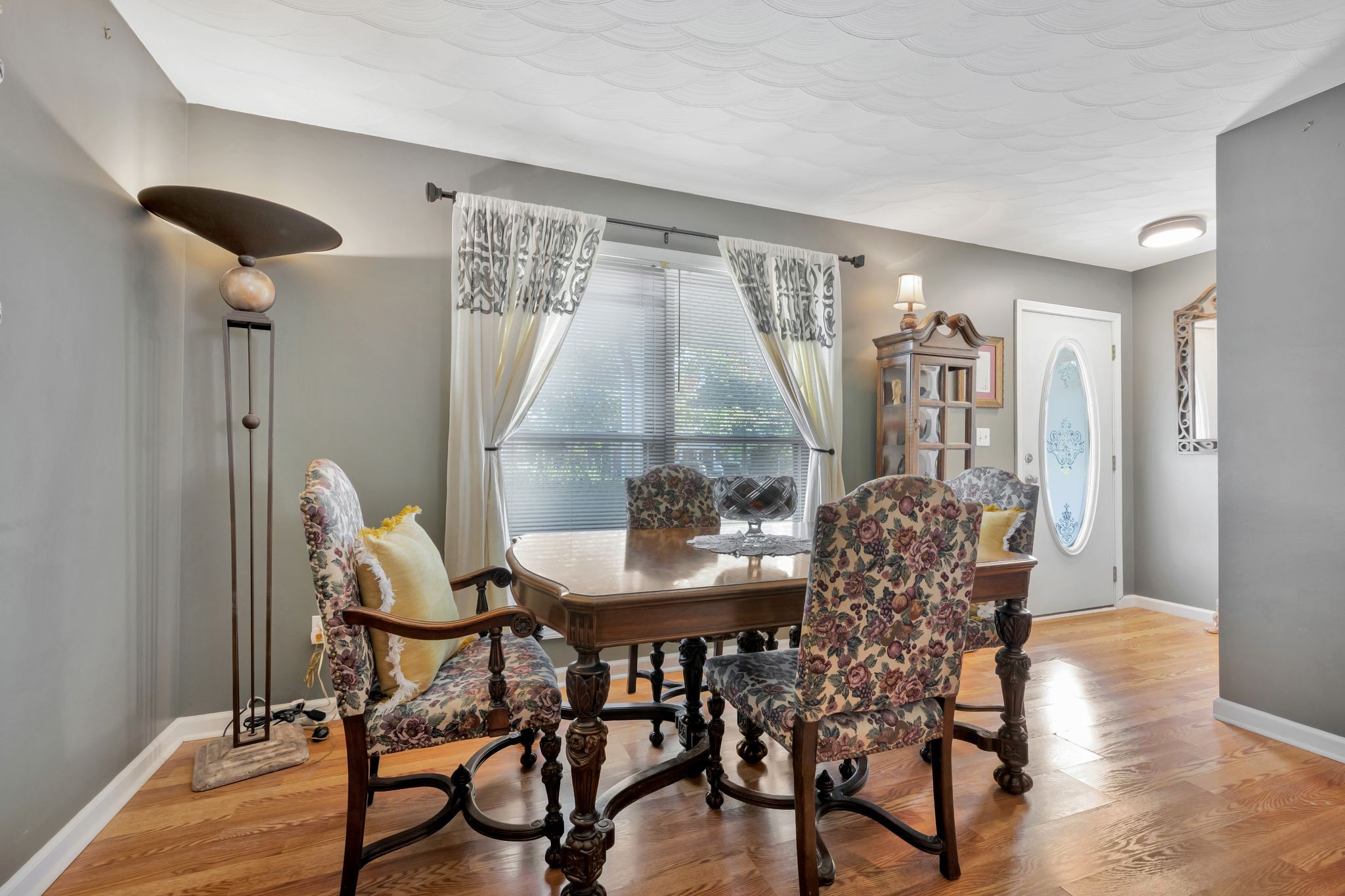 459 River Oaks Dr