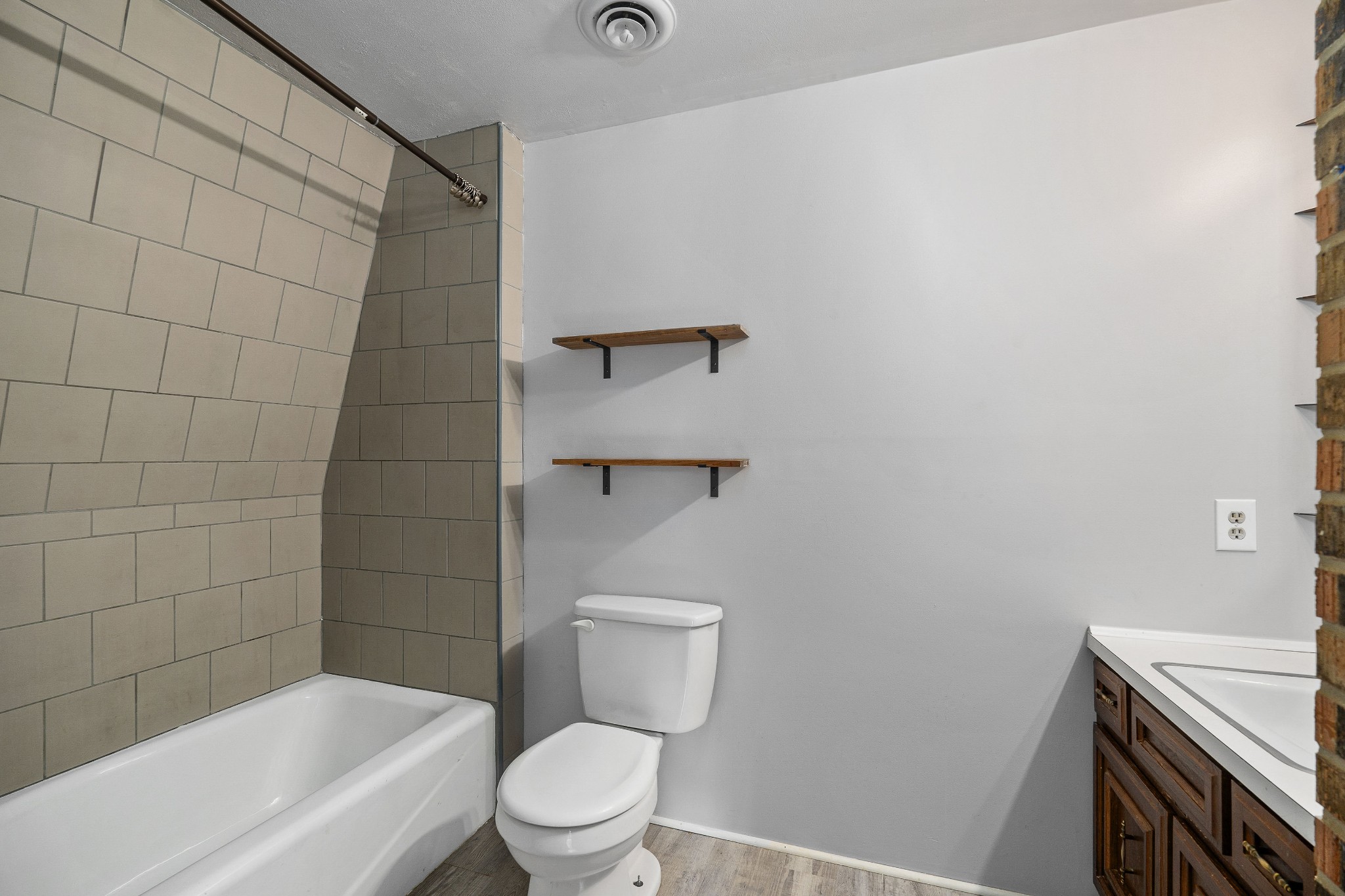 573 Big Hurricane Rd