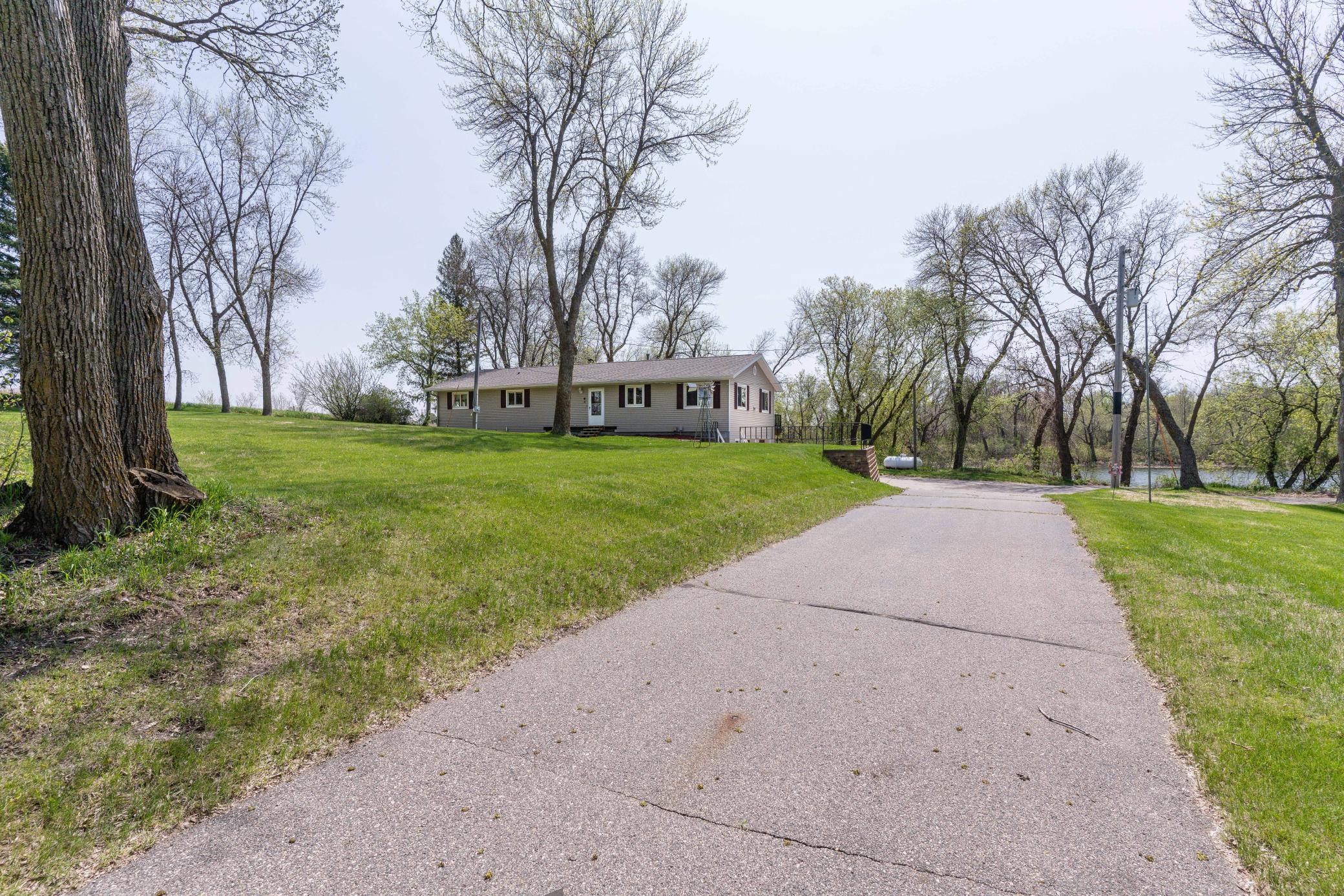 18739 County Highway 33