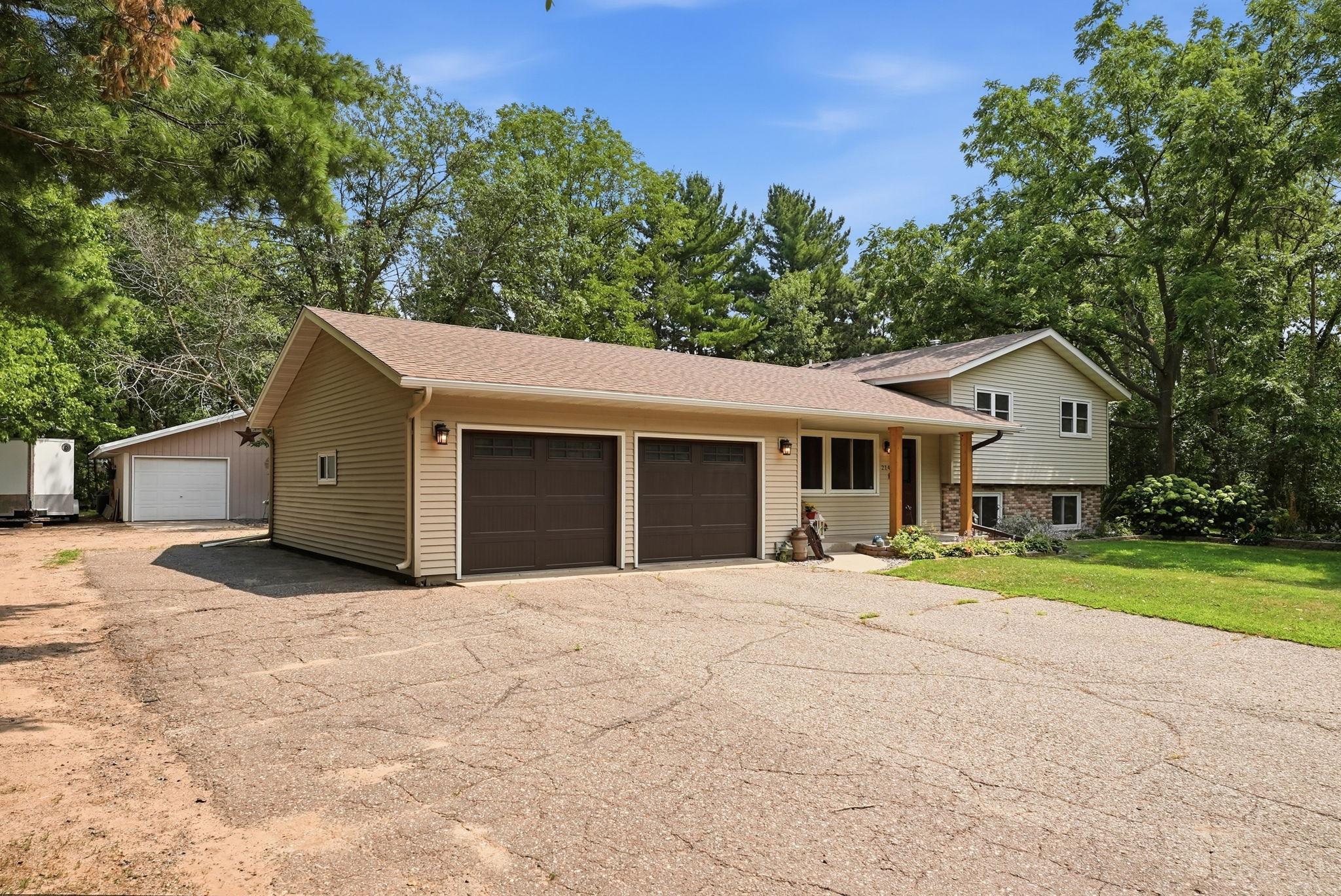 214 Highview Drive W