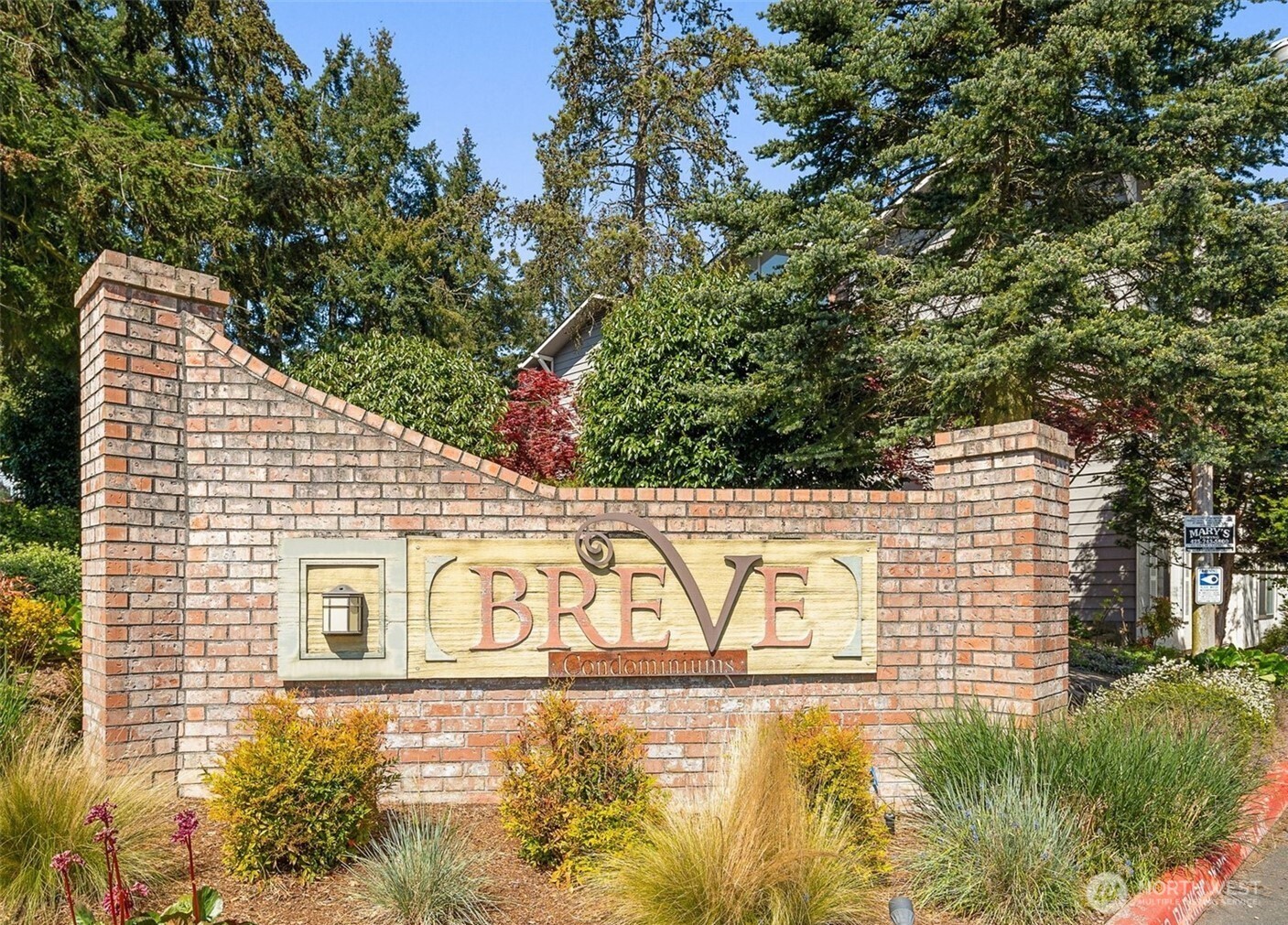Great value and opportunity in Edmonds! Convenient ground-floor 1-bed, 1-bath condo offering comfortable living with stainless steel appliances, separate dining area, spacious bedroom with large double-door closet, and in-unit stackable washer/dryer. Private patio provides outdoor space to relax, plus assigned parking and additional storage for convenience. New hot water heater adds peace of mind. Community amenities include a pool and open green space for recreation or gatherings. Ideally located near shopping, grocery stores, restaurants, medical services, and everyday conveniences, with quick access to Downtown Edmonds, transit options, ferries, and I-5 for easy commuting. No rental cap offers flexibility for both homeowners and investors, making this a great option for living or long-term investment.