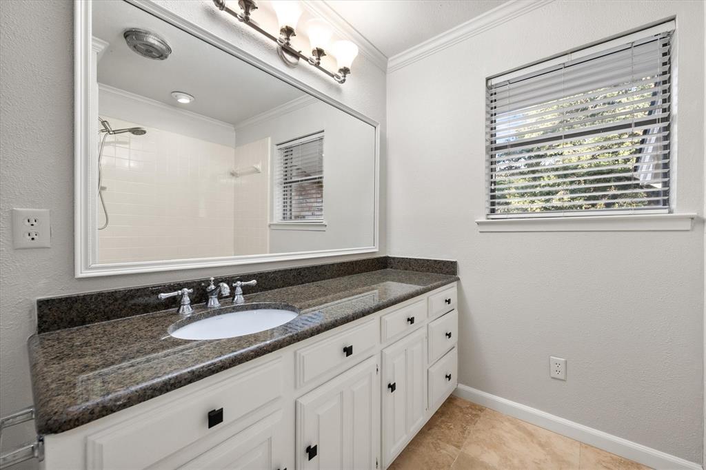 1705 Glenbrook Street