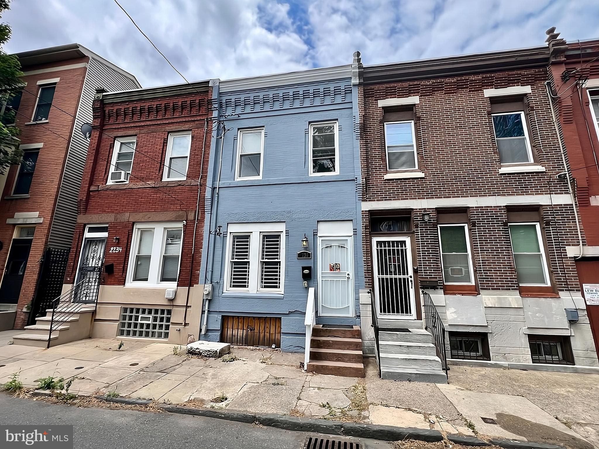 2236 N Carlisle Street