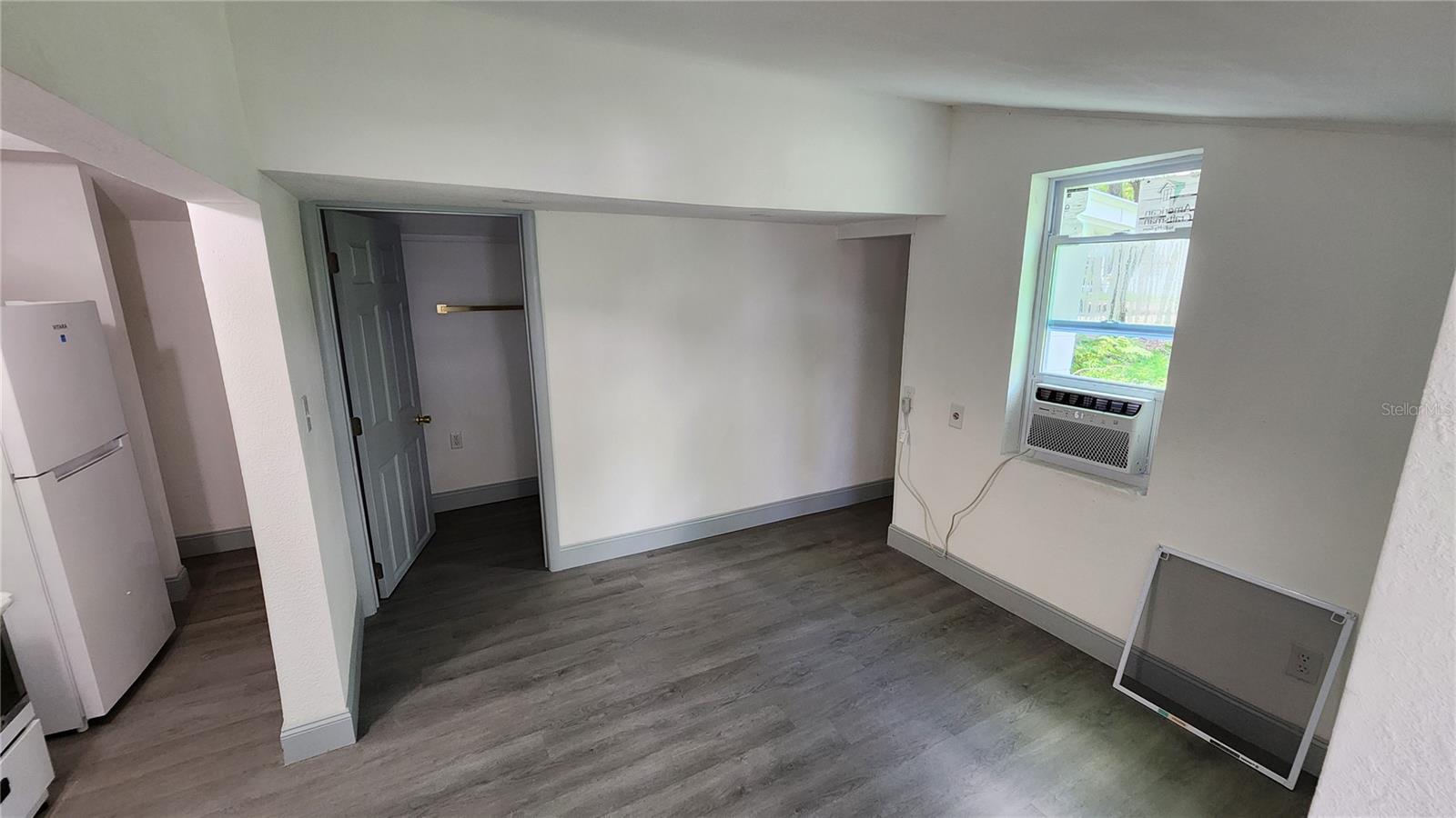 501 W Baker Street