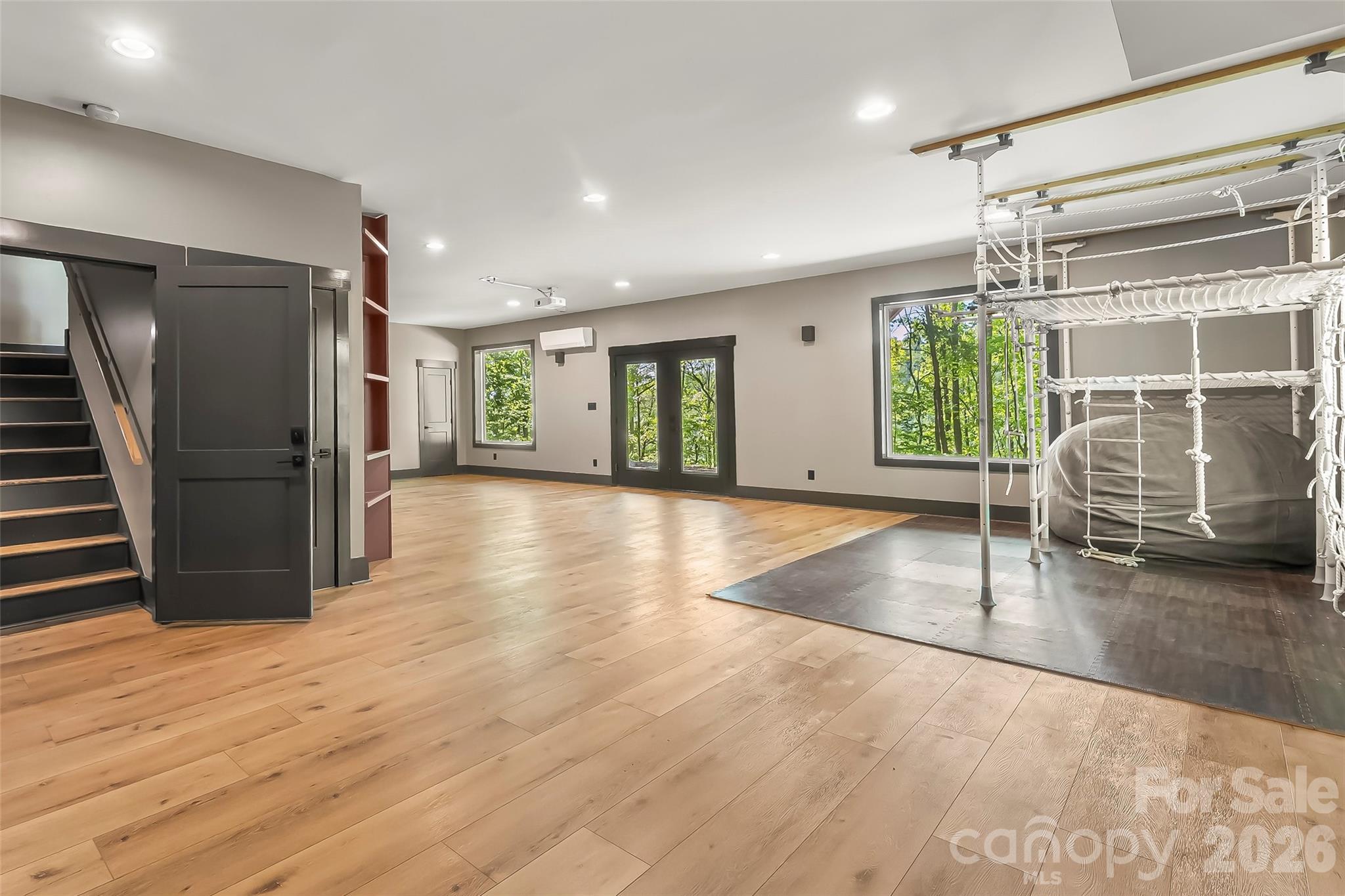 3135 Laurel Heights Drive Extension