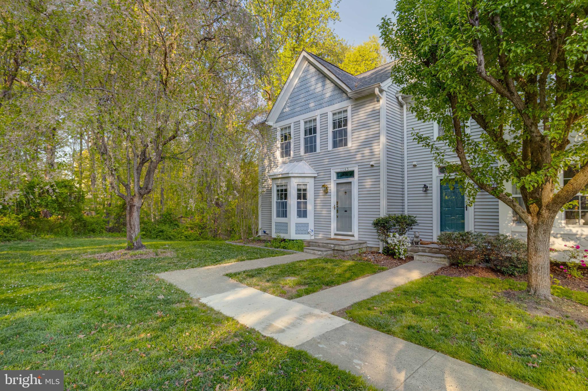 1143 Robin Hl Ct  