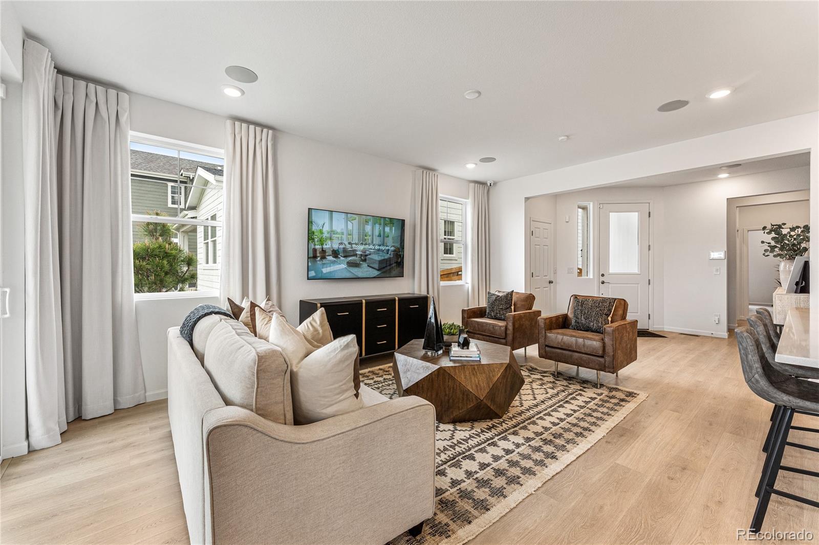 3510 N Duquesne Drive