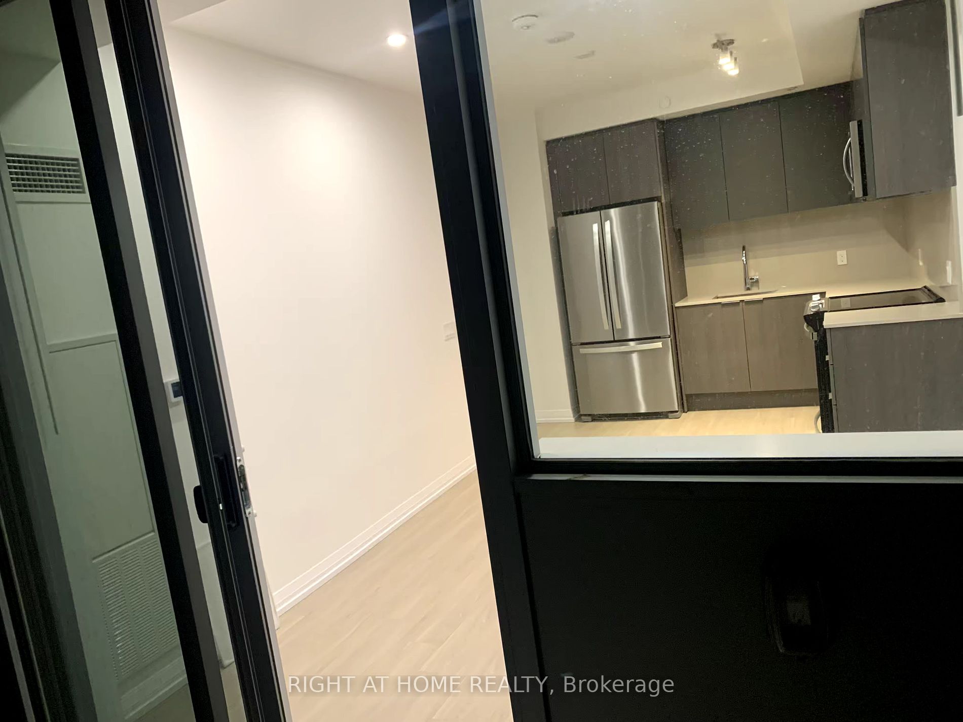 50 Dunfield Ave 515